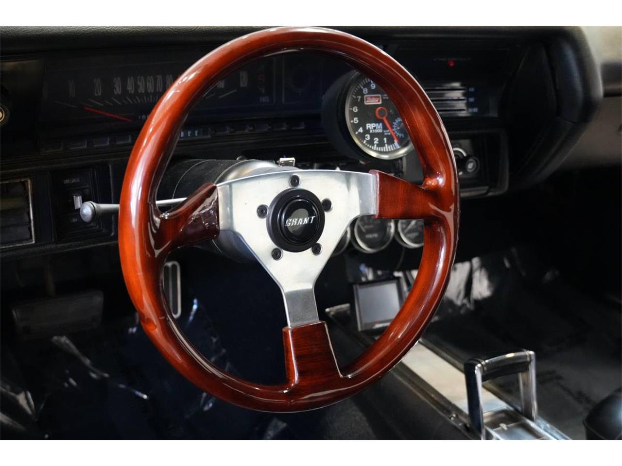 Chevrolet-Chevelle-1972-gray-black-11