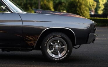 Chevrolet-Chevelle-1972-gray-black-13