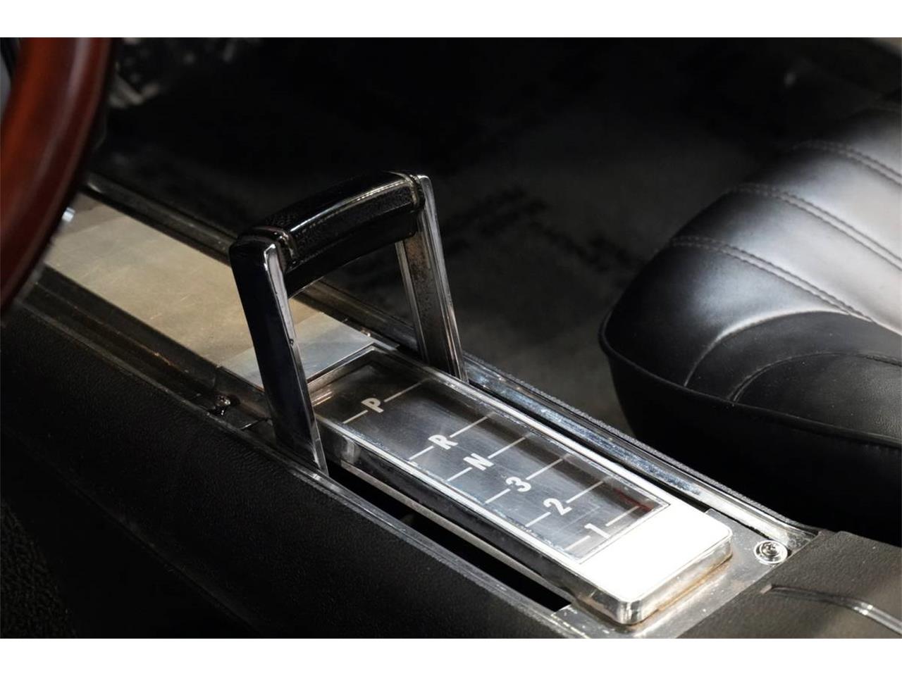 Chevrolet-Chevelle-1972-gray-black-17