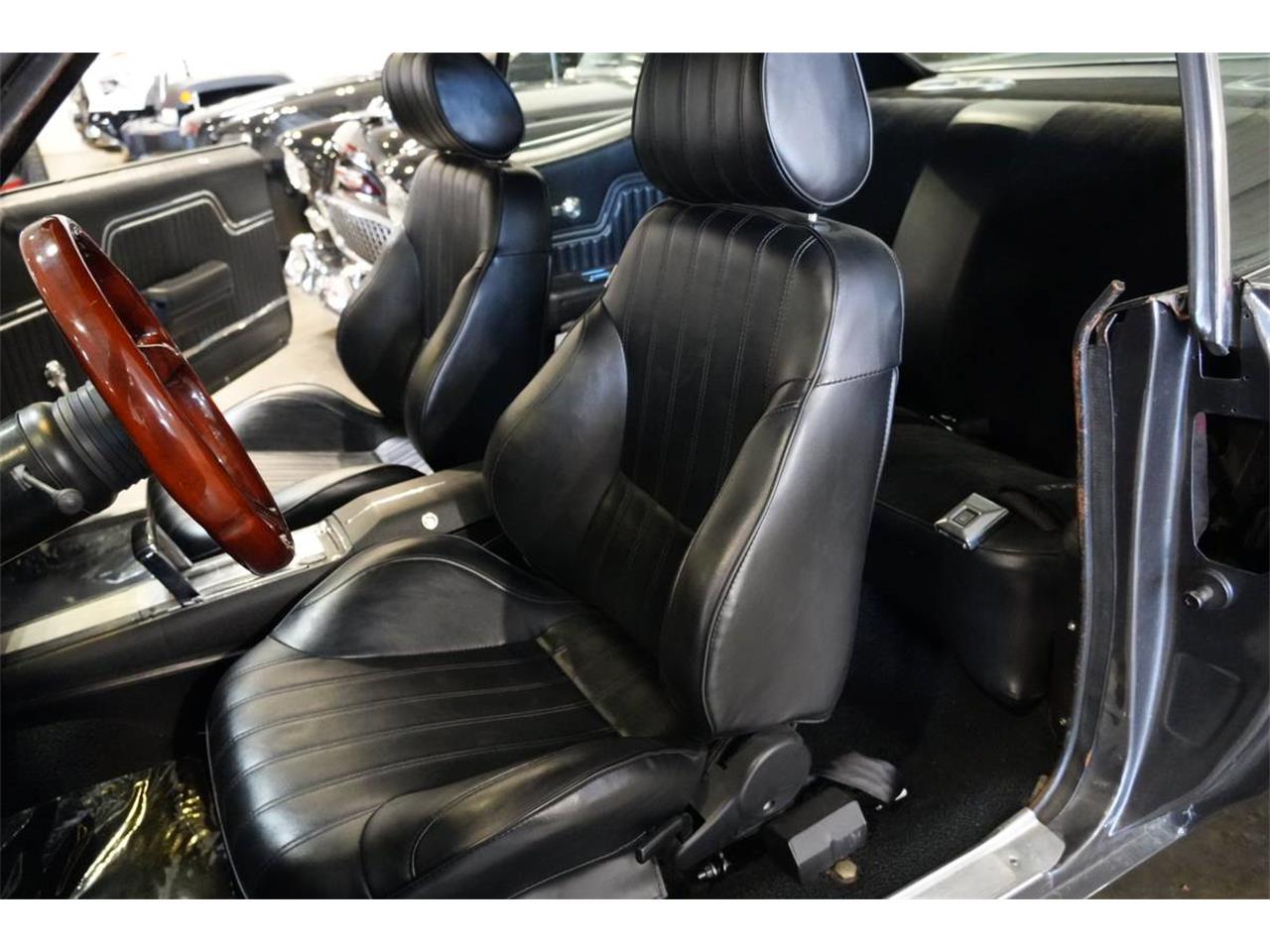 Chevrolet-Chevelle-1972-gray-black-2
