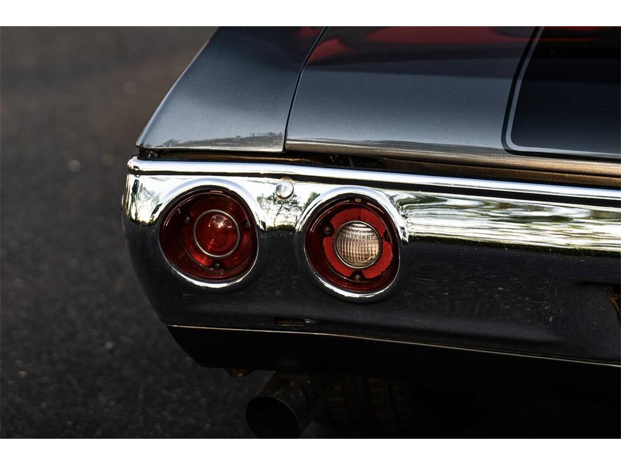Chevrolet-Chevelle-1972-gray-black-8
