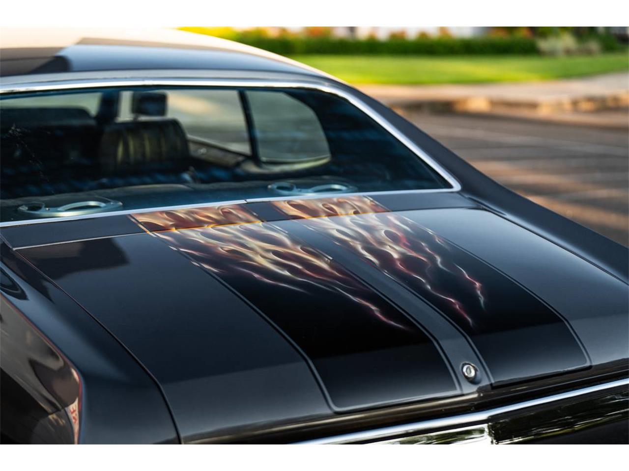 Chevrolet-Chevelle-1972-gray-black-9