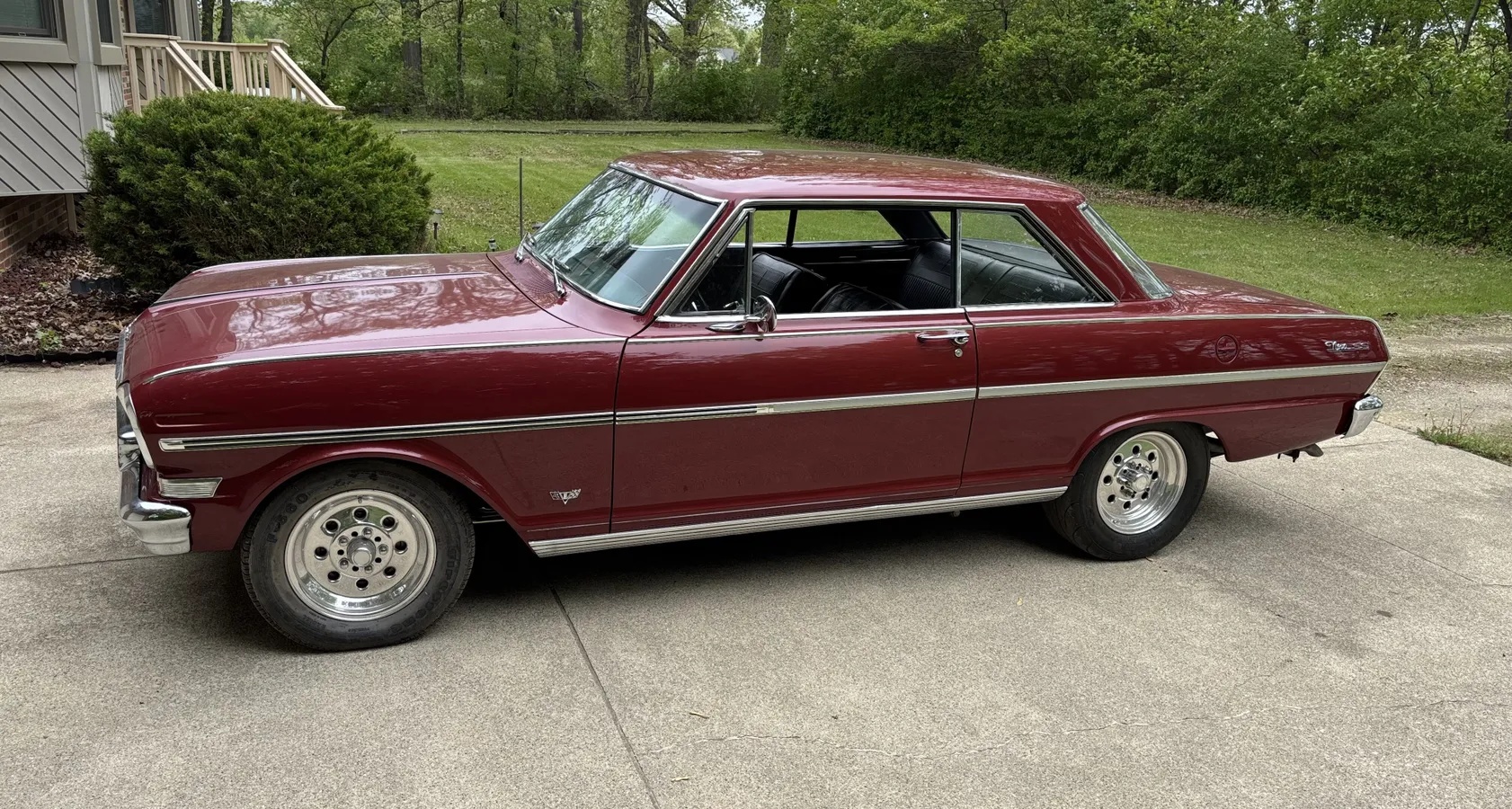 Chevrolet-Chevy-ii-nova-1963-Burgundy-Black-Vinyl-2