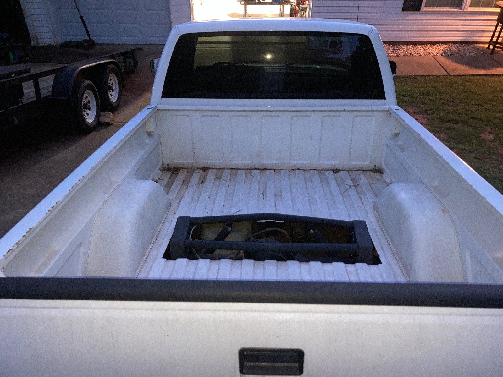 Chevrolet-Cheyenne-1989-Standard-Cab-Pickup-2