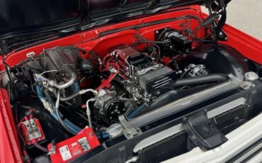 Chevrolet-Ck-1968-Red-Black-9