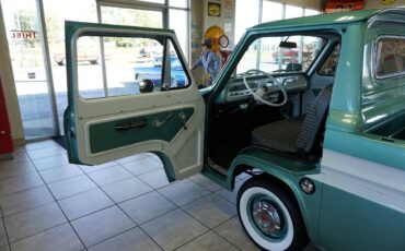 Chevrolet-Corvair-1961-Classic-Car-22