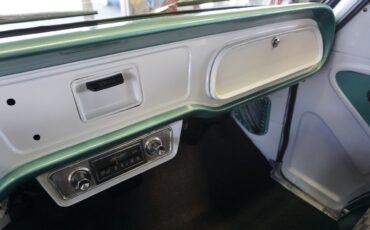 Chevrolet-Corvair-1961-Classic-Car-28