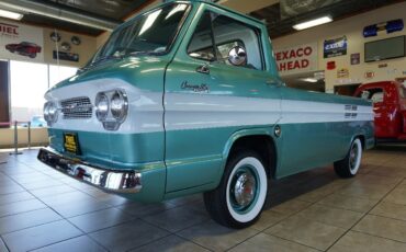 Chevrolet-Corvair-1961-Classic-Car-3