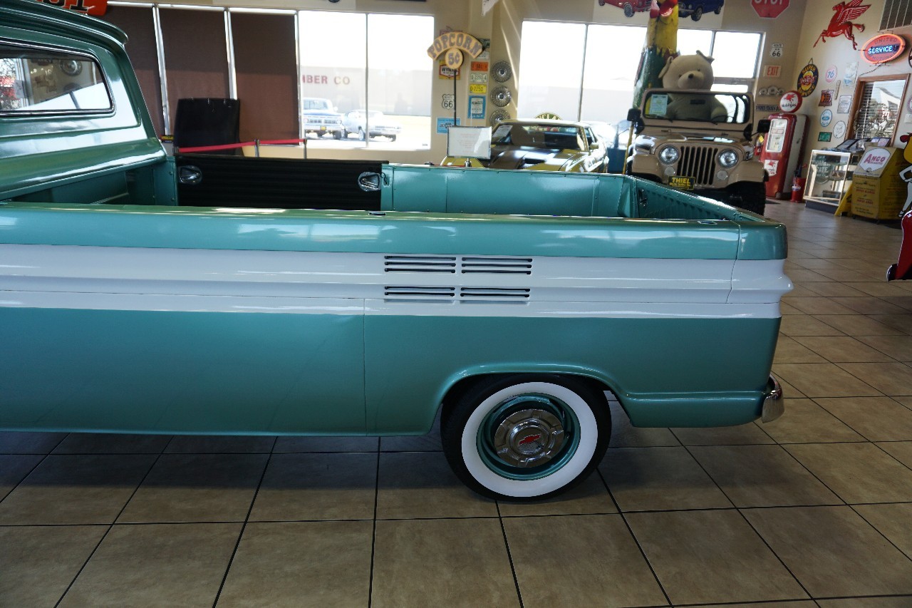 Chevrolet-Corvair-1961-Classic-Car-34
