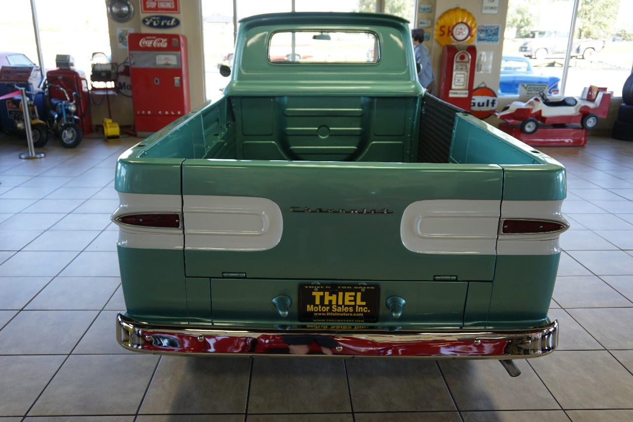 Chevrolet-Corvair-1961-Classic-Car-37