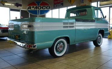 Chevrolet-Corvair-1961-Classic-Car-39