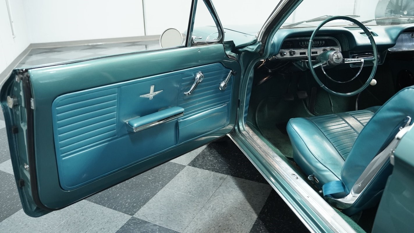 Chevrolet-Corvair-1964-Convertible-30