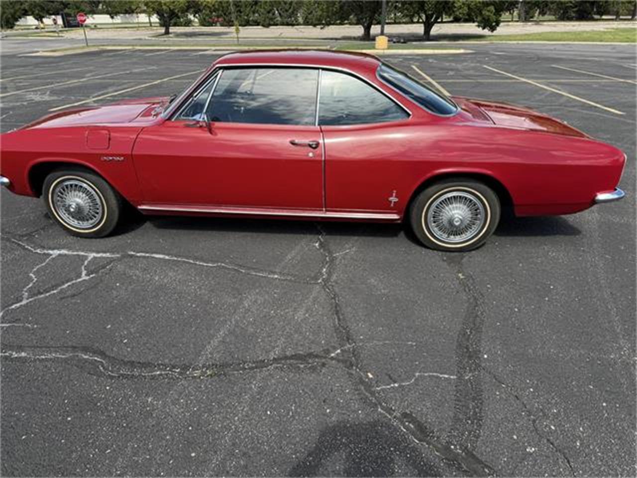 Chevrolet-Corvair-1965-Red-Black-7