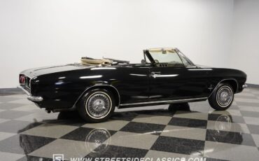Chevrolet-Corvair-1966-Convertible-13
