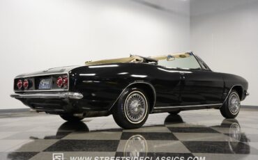 Chevrolet-Corvair-1966-Convertible-27