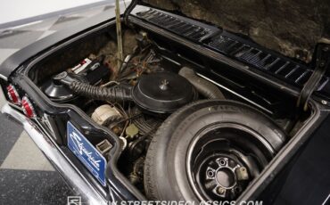 Chevrolet-Corvair-1966-Convertible-32