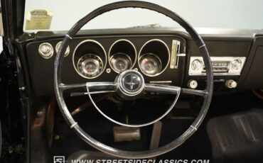 Chevrolet-Corvair-1966-Convertible-39