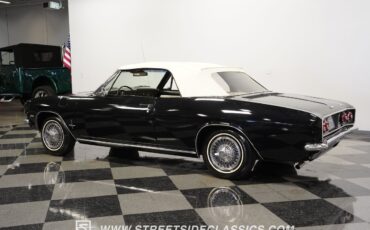 Chevrolet-Corvair-1966-Convertible-8