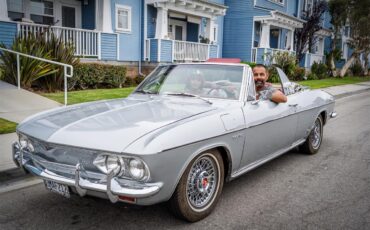 Chevrolet-Corvair-1967-Silver-Red-and-white-5