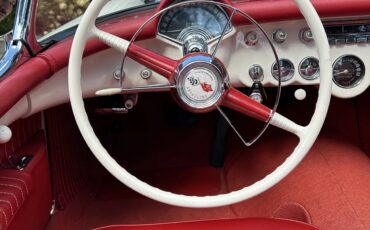 Chevrolet-Corvette-1954-Polo-White-Red-7