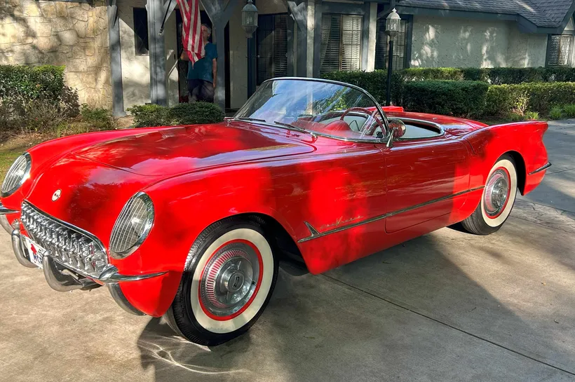 Chevrolet-Corvette-1955-Gypsy-Red-Beige-2