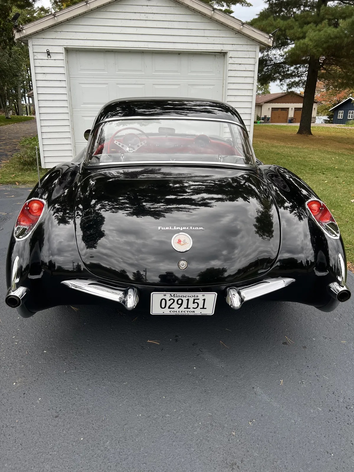Chevrolet-Corvette-1957-Black-Red-11
