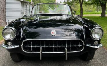 Chevrolet-Corvette-1957-Black-Red-16