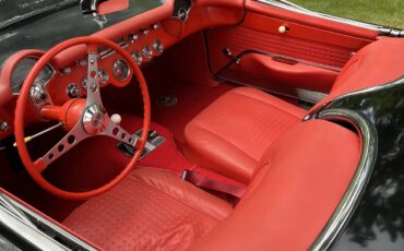 Chevrolet-Corvette-1957-Black-Red-7
