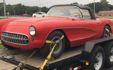 Chevrolet-Corvette-1957-Convertible-2