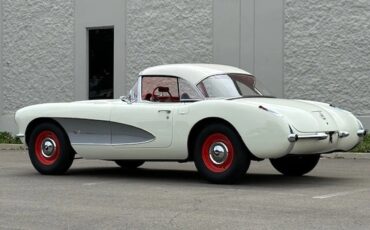 Chevrolet-Corvette-1957-Polo-White-Red-2