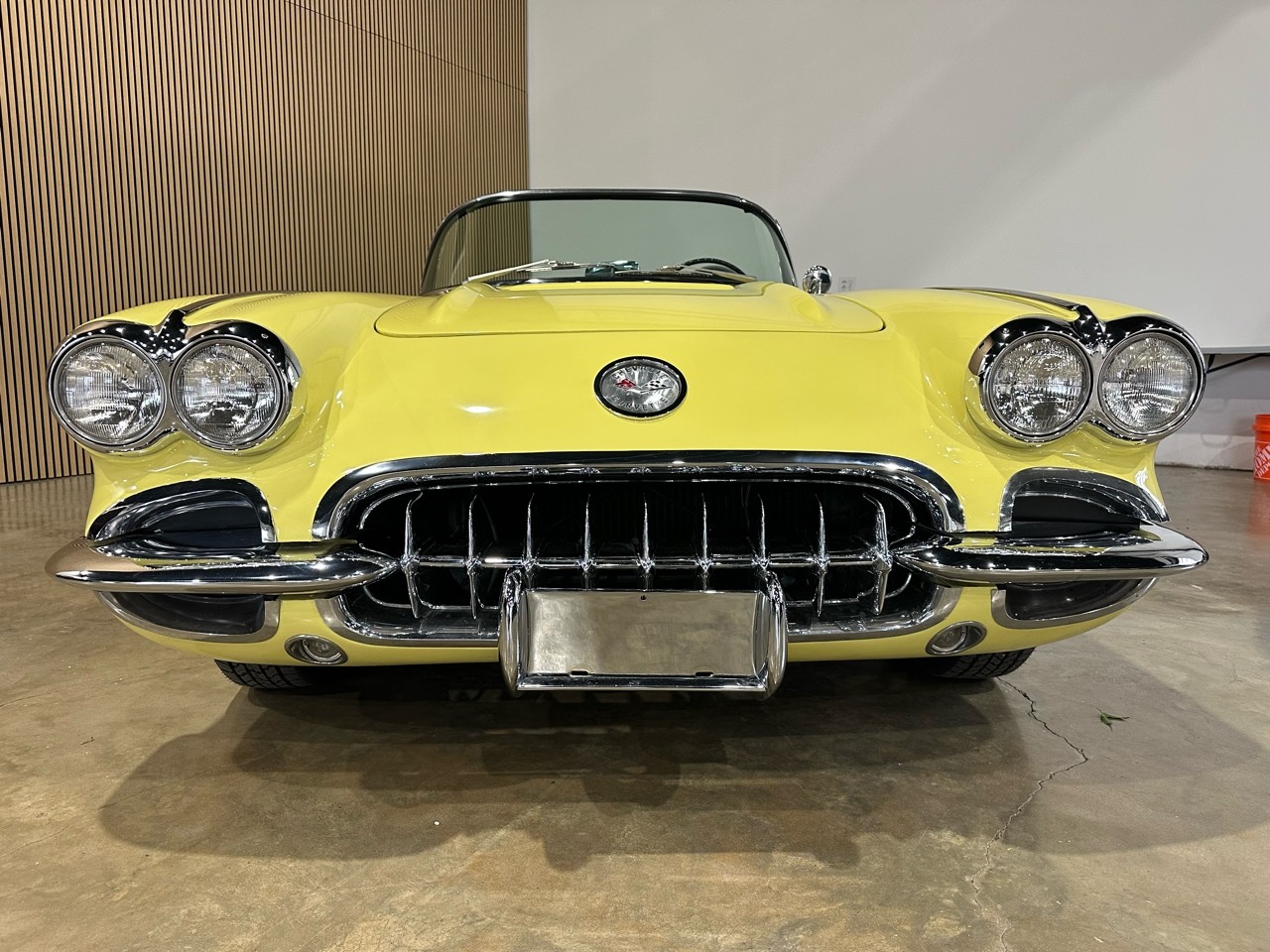 Chevrolet-Corvette-1958-American-Muscle-Car-3