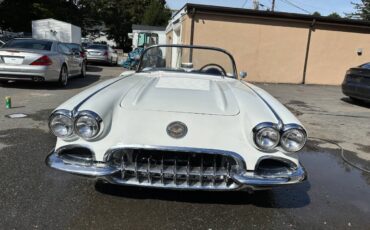 Chevrolet-Corvette-1958-Convertible-1