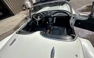 Chevrolet-Corvette-1958-Convertible-16