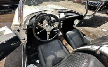Chevrolet-Corvette-1958-Convertible-18