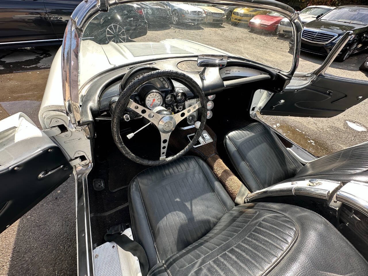 Chevrolet-Corvette-1958-Convertible-18