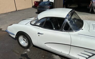 Chevrolet-Corvette-1958-Convertible-34