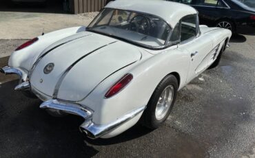 Chevrolet-Corvette-1958-Convertible-35