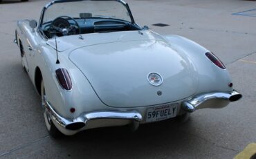Chevrolet-Corvette-1959-1