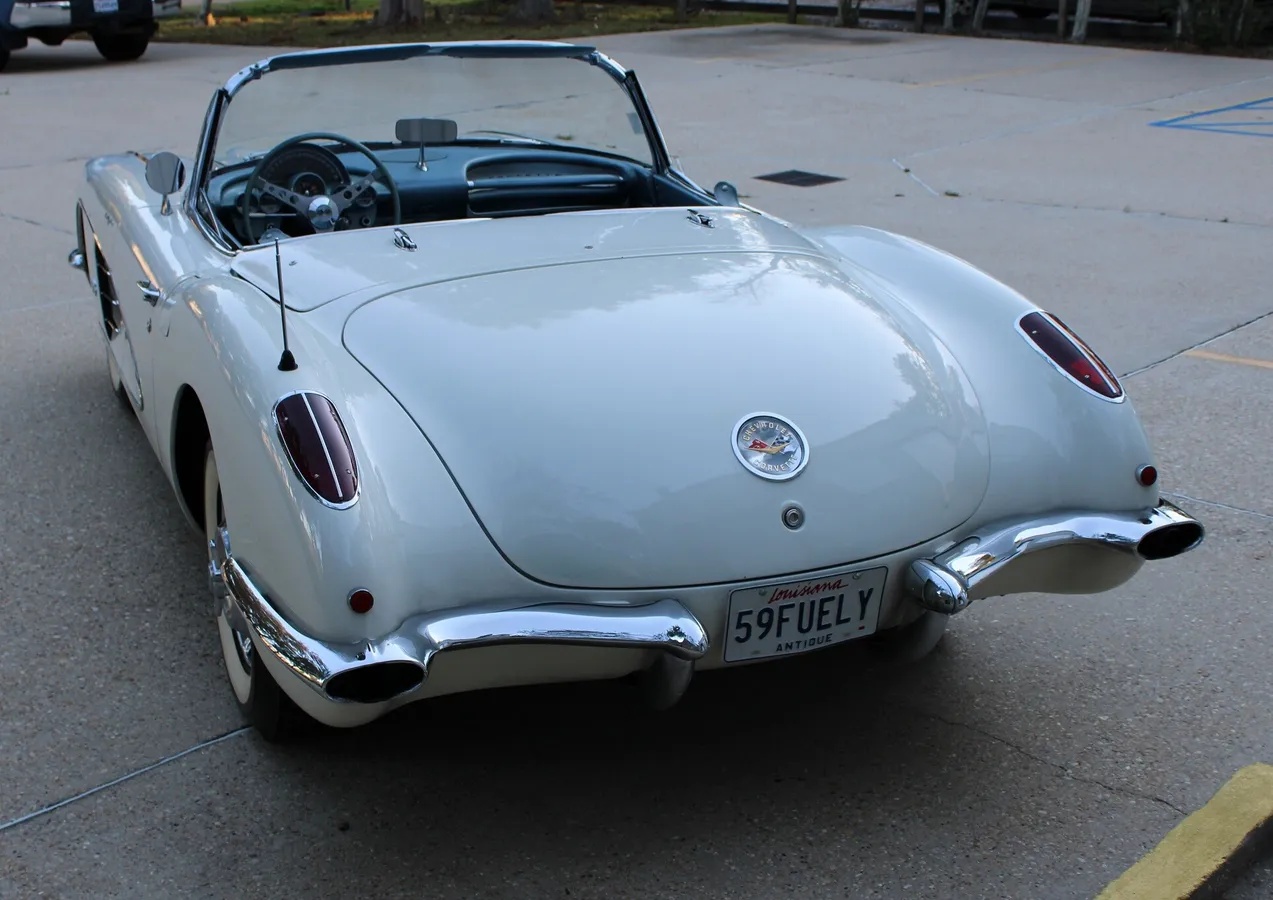 Chevrolet-Corvette-1959-1
