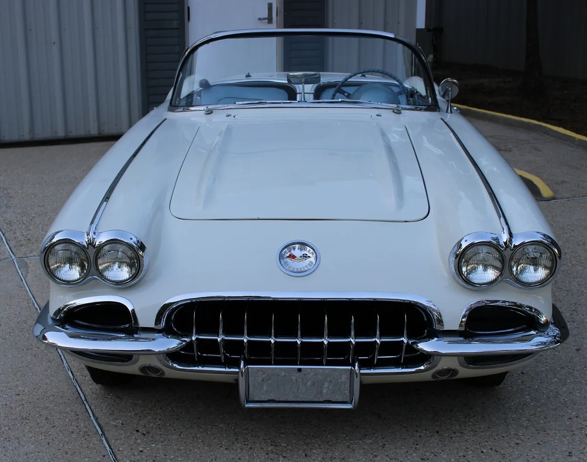 Chevrolet-Corvette-1959-14
