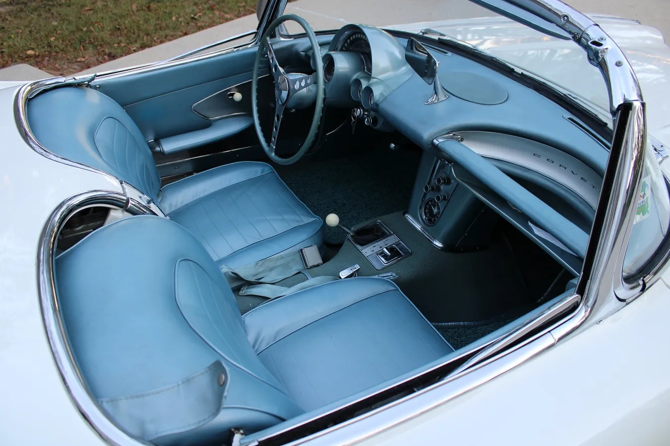 Chevrolet-Corvette-1959-5