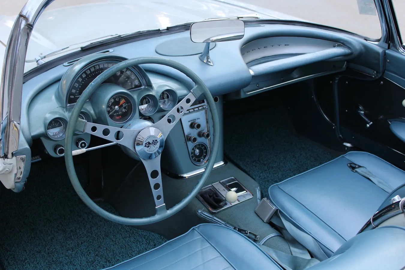 Chevrolet-Corvette-1959-6