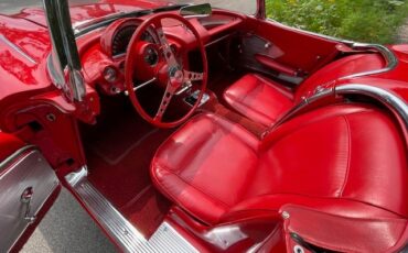 Chevrolet-Corvette-1961-Convertible-14