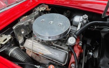 Chevrolet-Corvette-1961-Convertible-17
