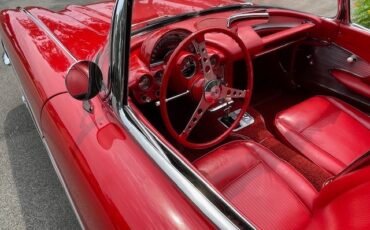 Chevrolet-Corvette-1961-Convertible-20