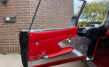 Chevrolet-Corvette-1961-Convertible-25