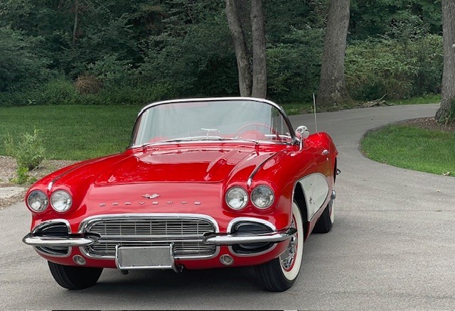 Chevrolet-Corvette-1961-Convertible-34