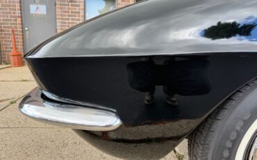 Chevrolet-Corvette-1961-Convertible-7