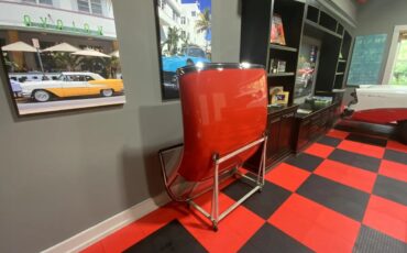 Chevrolet-Corvette-1961-Red-Red-15