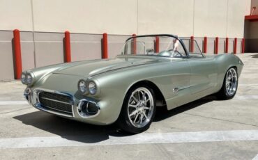 Chevrolet-Corvette-1962-Convertible-1